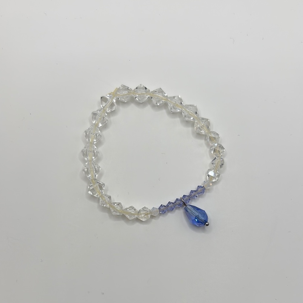 Elegant Crystal and Blue Bead Bracelet